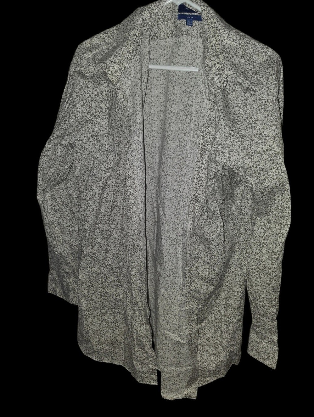 6/11/99. Apt. 9 Men's White and Black Micro-Print Button Down Shirt